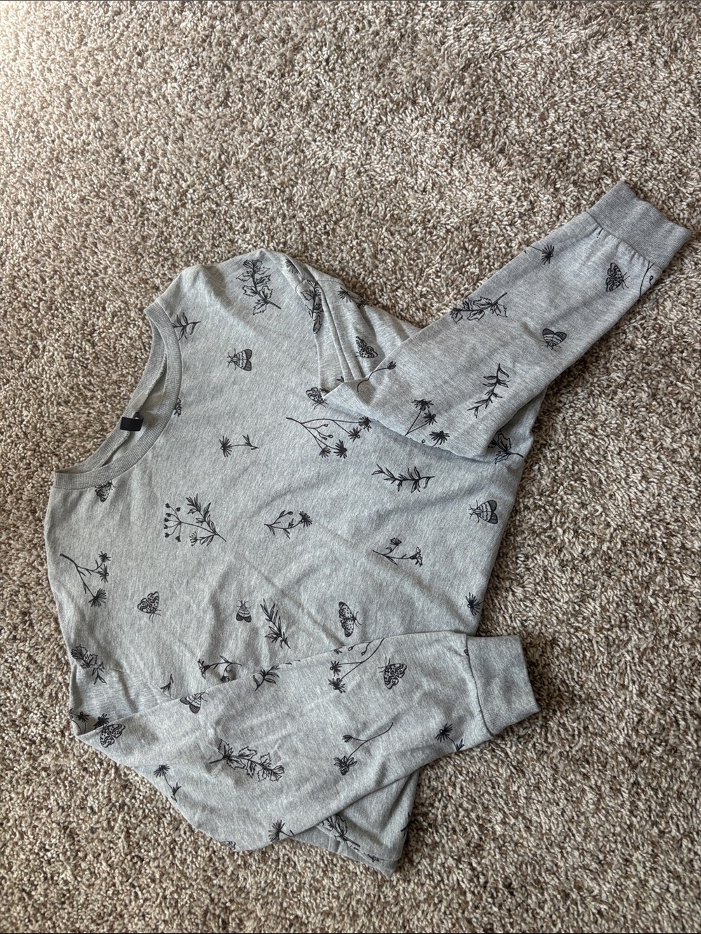 Women’s Gray Floral Printed Long-Sleeve Pullover Sweatshirt